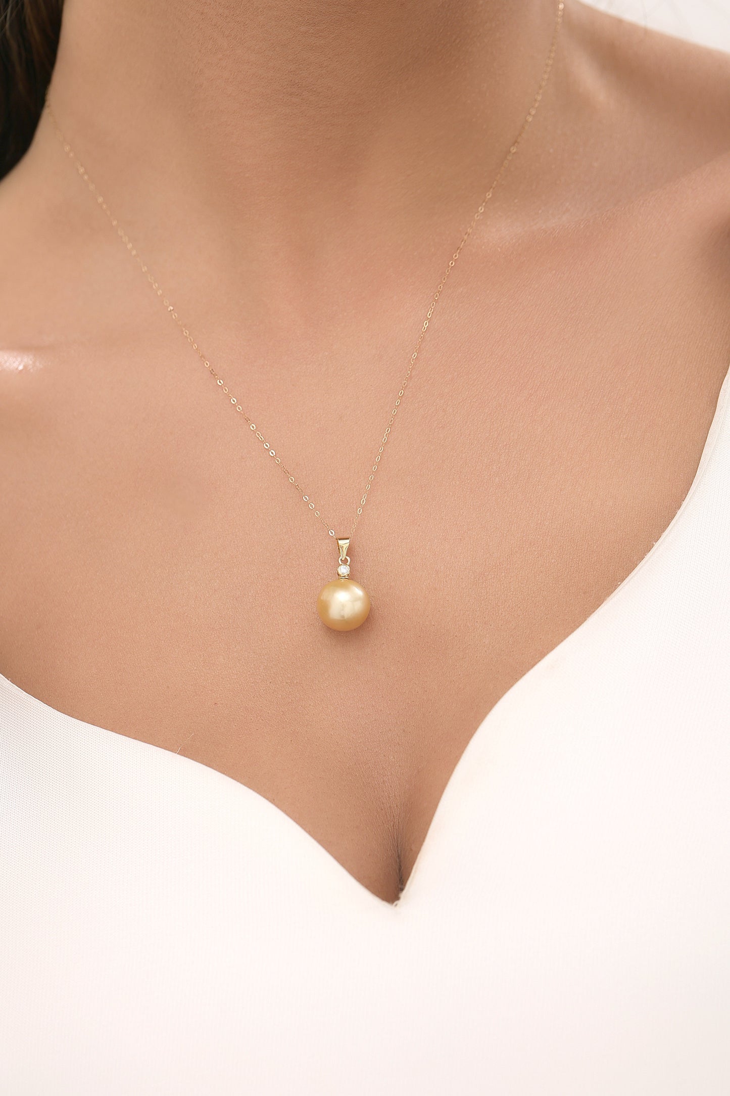 18K Gold South Sea Pearl Pendant Necklace 1