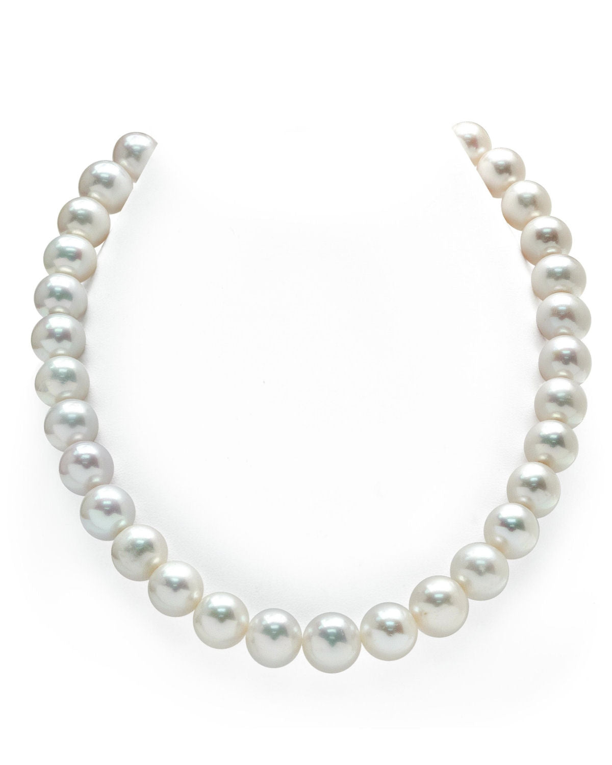 White Freshwater Pearl Necklace in AAA Quality 3