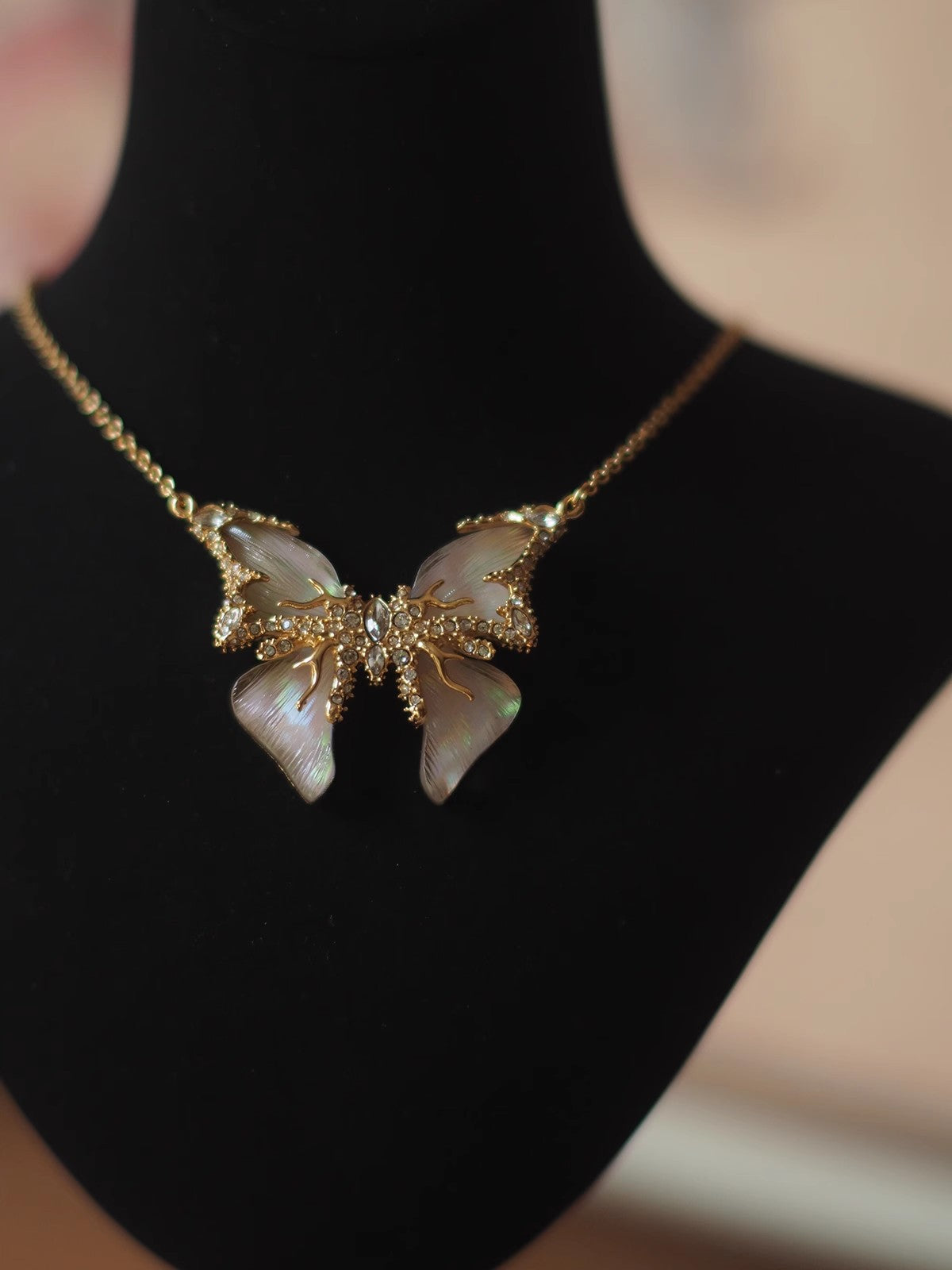 Western Antique Design Niche Designer Vintage Butterfly Necklace Full Diamond Qingdao Zhonggu Heavy Industry vintage