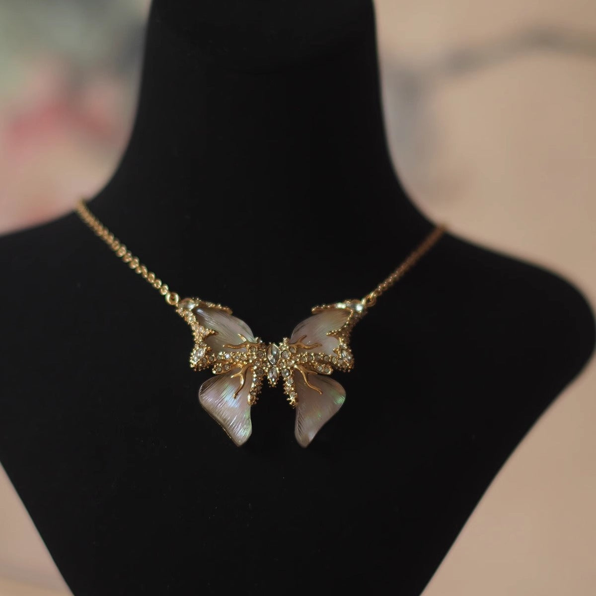 Western Antique Design Niche Designer Vintage Butterfly Necklace Full Diamond Qingdao Zhonggu Heavy Industry vintage