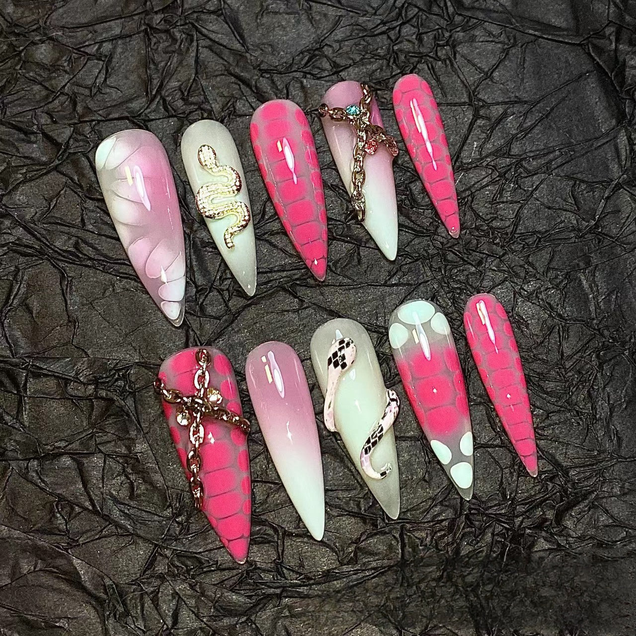 Y2k pink cat-eye snake aurora stiletto nails-XHS199