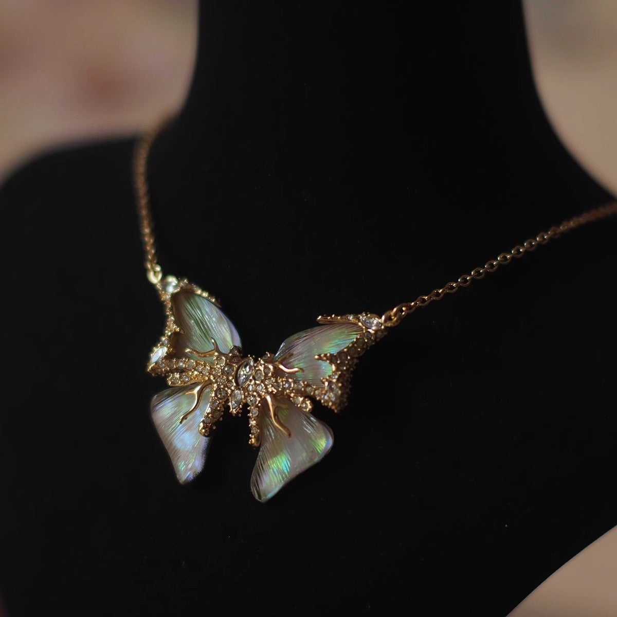 Western Antique Design Niche Designer Vintage Butterfly Necklace Full Diamond Qingdao Zhonggu Heavy Industry vintage