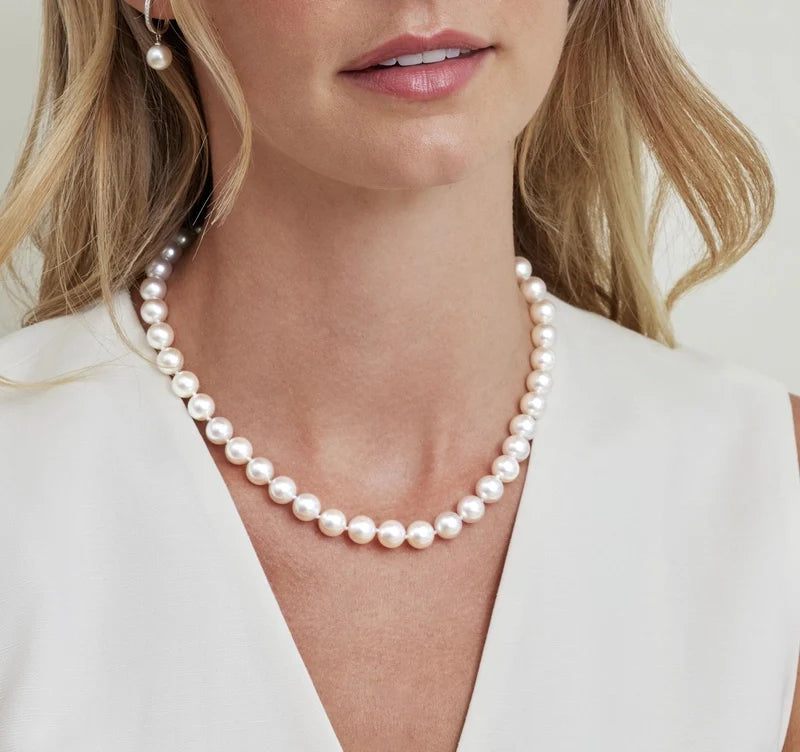 White Japanese Hanadama Akoya Pearl Necklace, 9.0-9.5mm