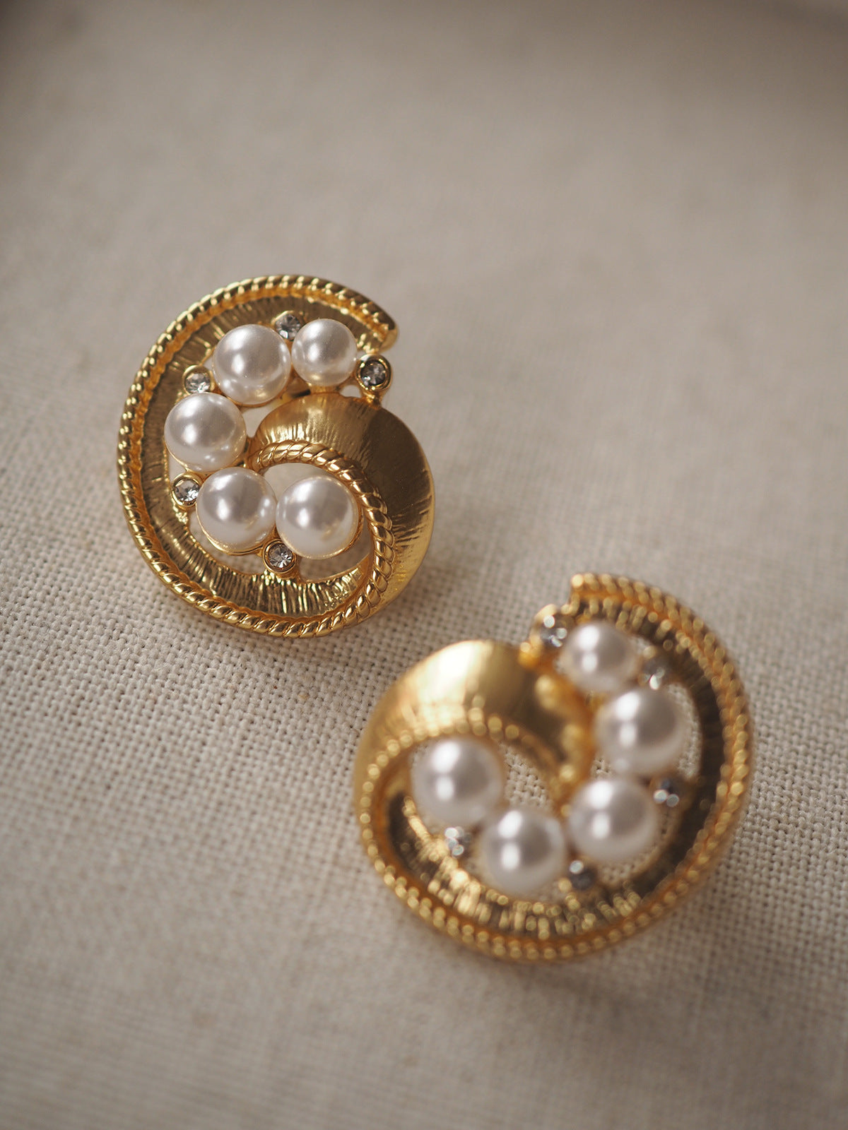 High-Grade Pearl French Style Retro Minority Ear Clip without Pierced Ears Trifari Cuifali vintage Middle-Ancient Earrings