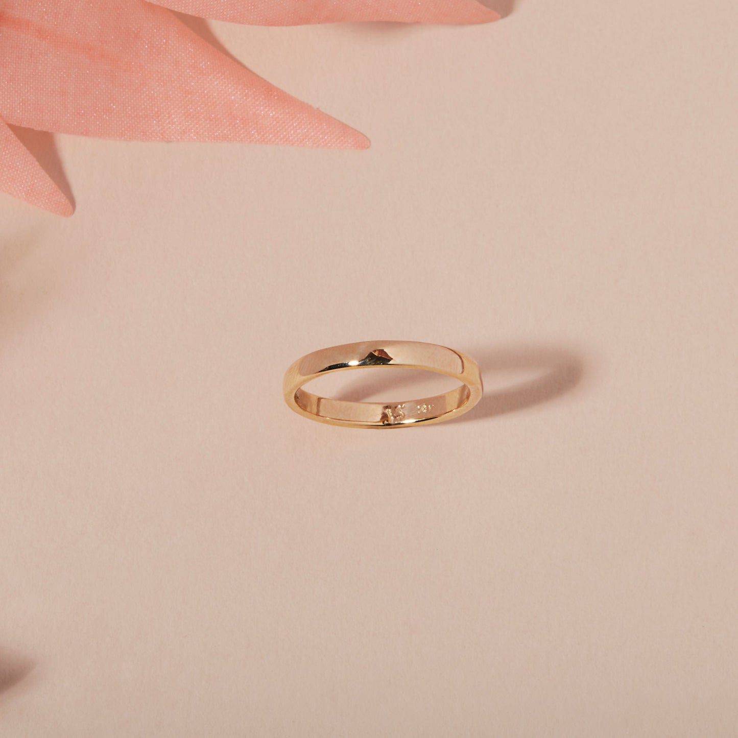 Simple Domed Band Ring in Silver Material