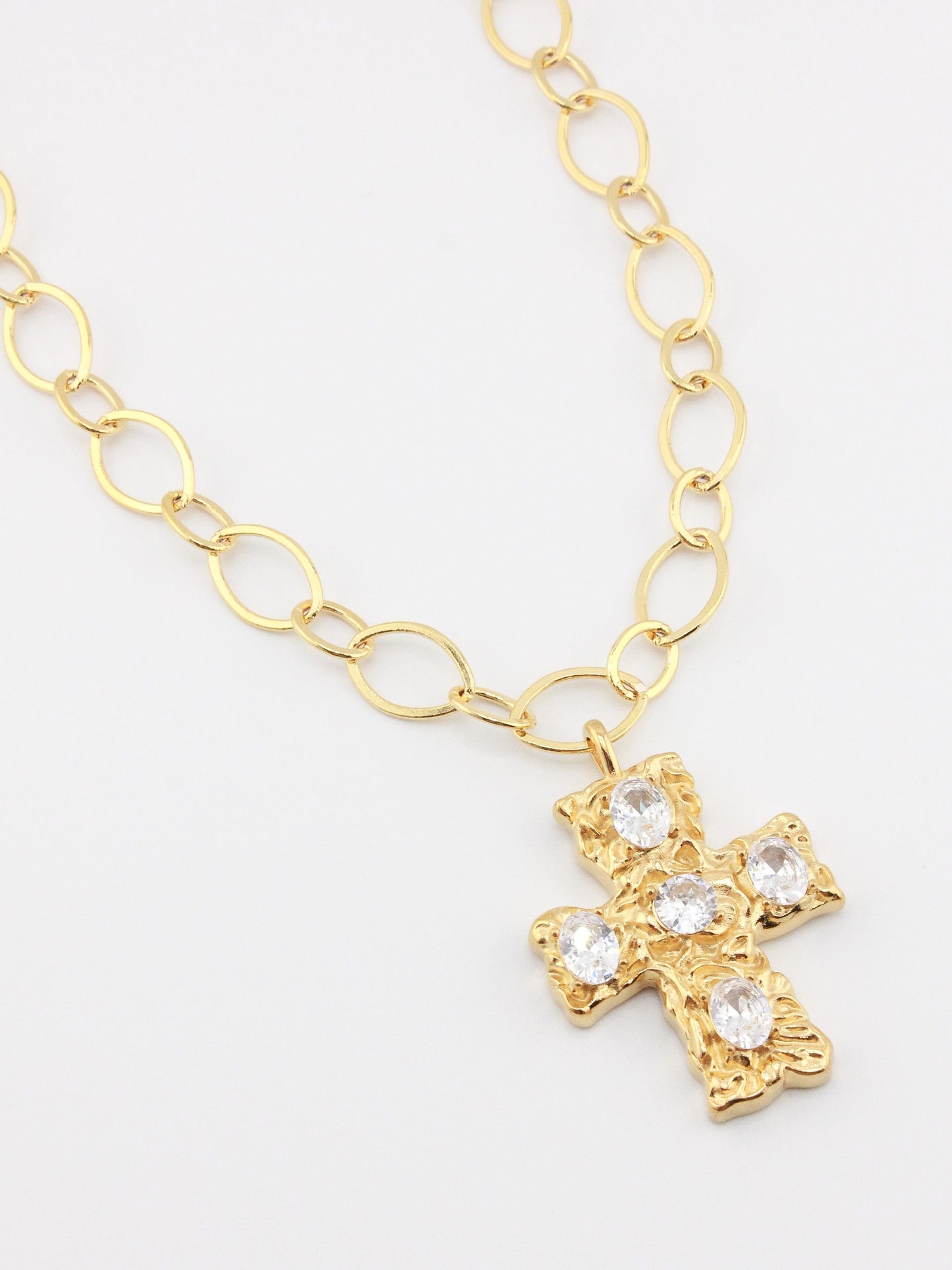 Zircon Cross Design Oval Chain Necklace