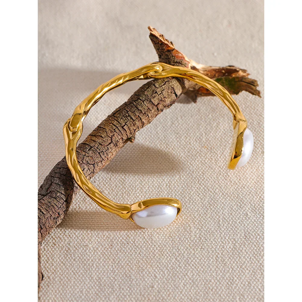 Cuff Bracelet with Imitation Pearls Design