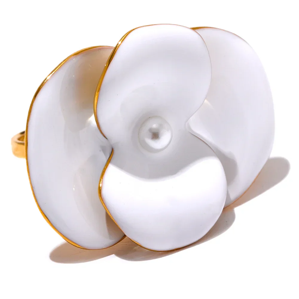 Enamel Flower Ring in White Color