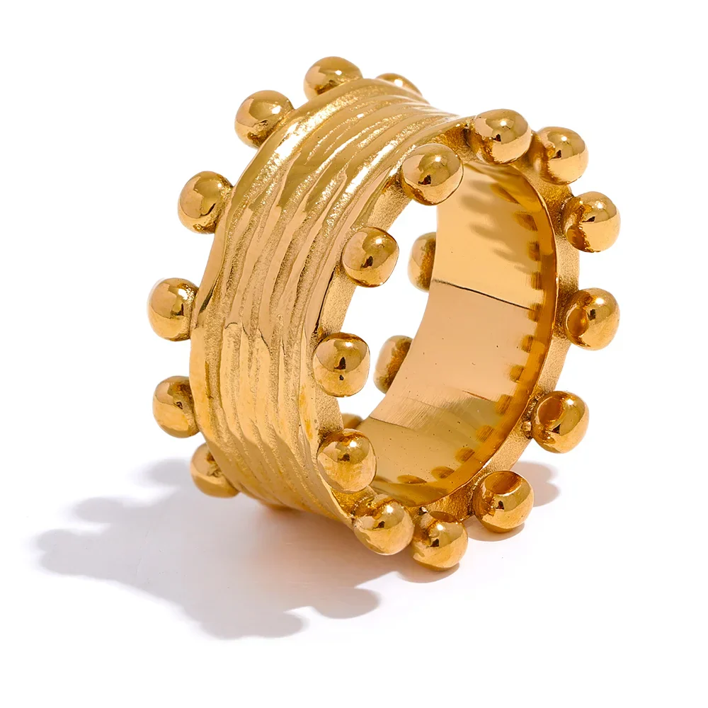 Wide Gold Statement Ring for Fashion Lovers