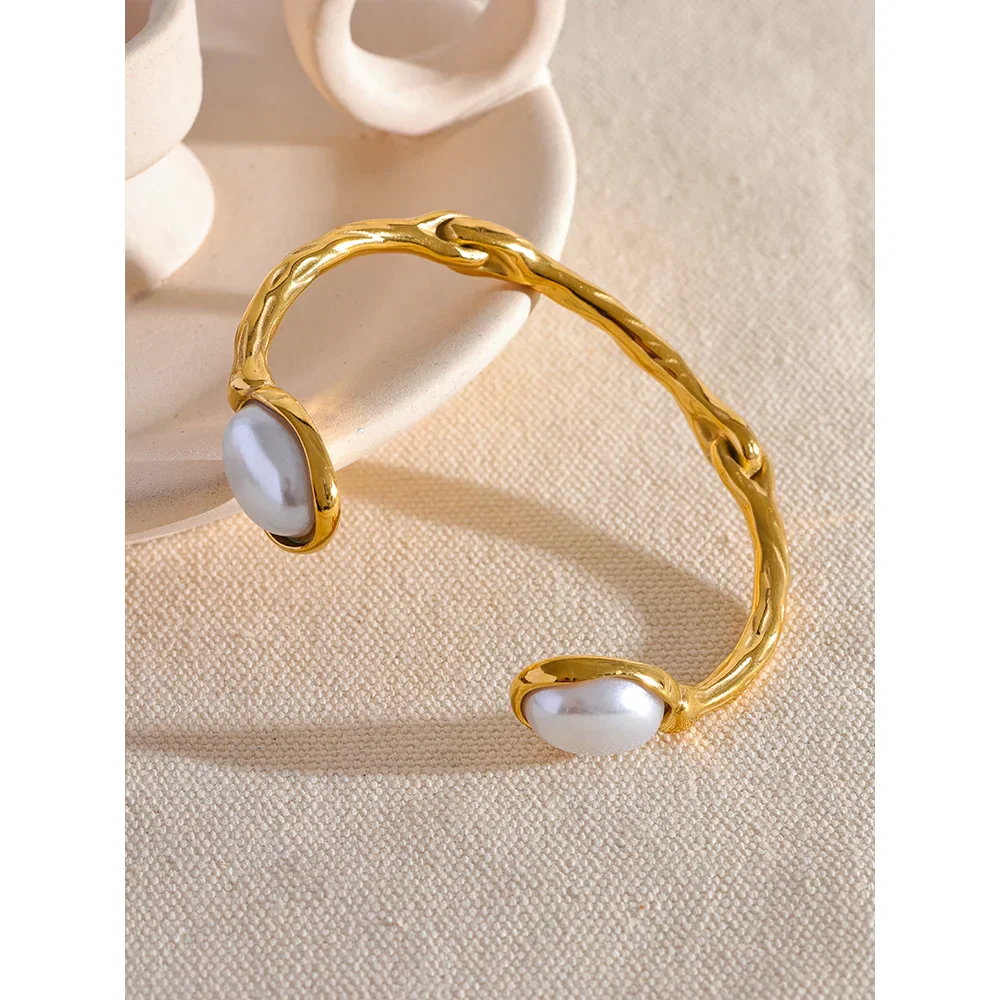 Cuff Bracelet with Imitation Pearls Design