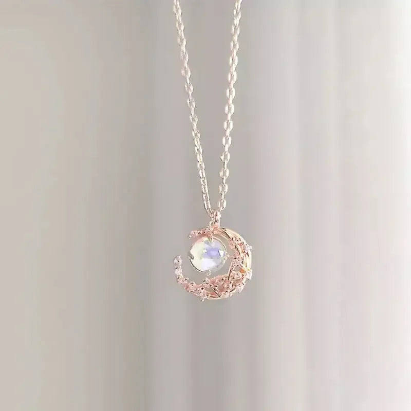 Moonstone Pendant Necklace in Elegant Design