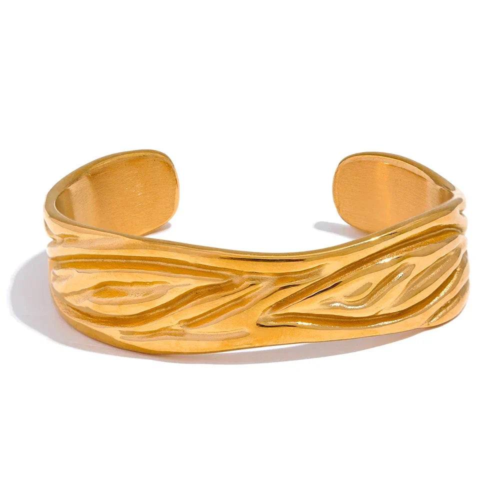 Stylish Golden Heavy Metal Cuff Bracelet