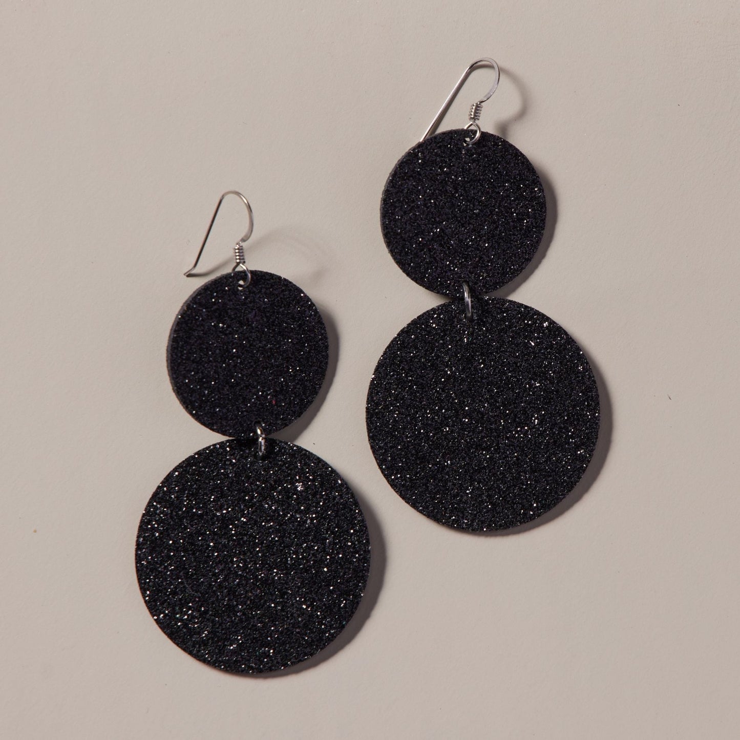 Black Sparkle Necklace in Elegant Design