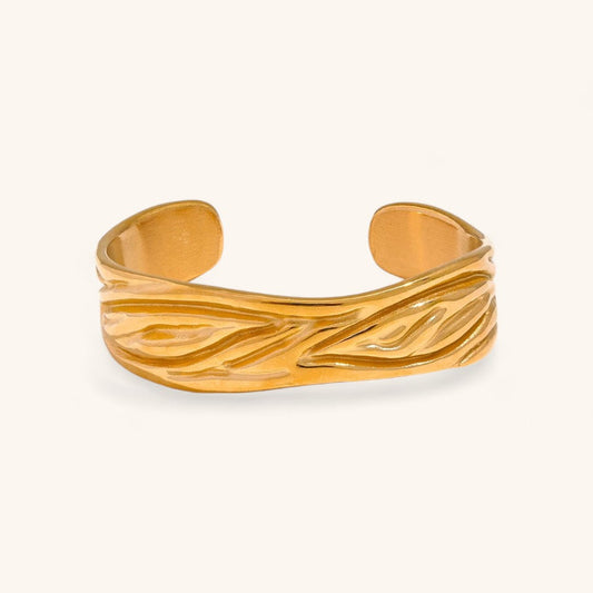 Stylish Golden Heavy Metal Cuff Bracelet