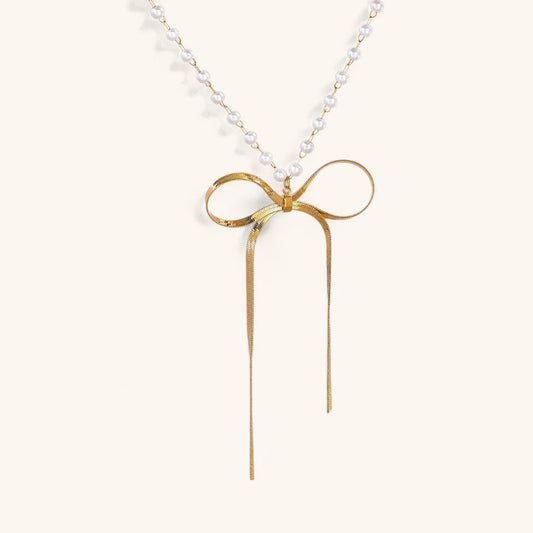 Elegant Bowknot Pendant Necklace Design