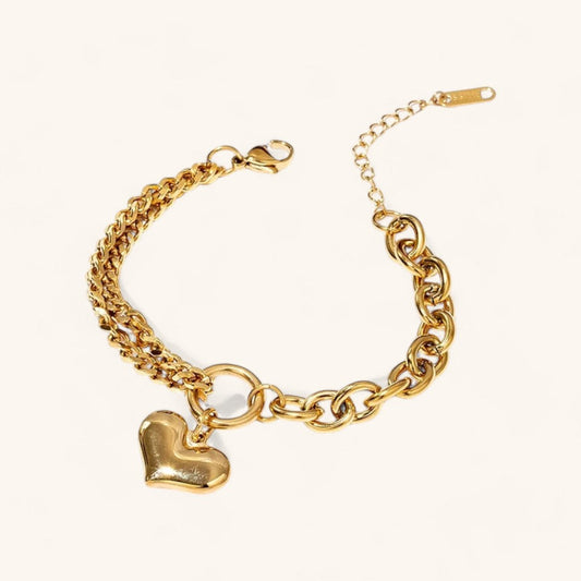 Stylish Heart Pendant Bracelet for Everyday Wear