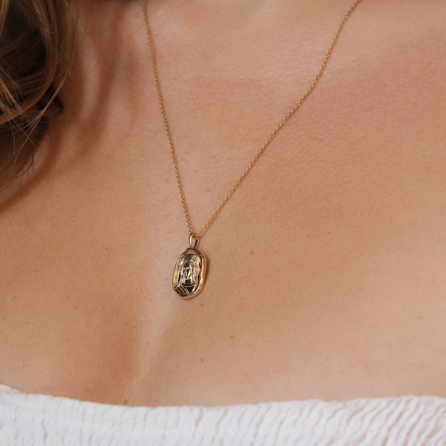 Molten Gold Pendant Necklace in Elegant Design