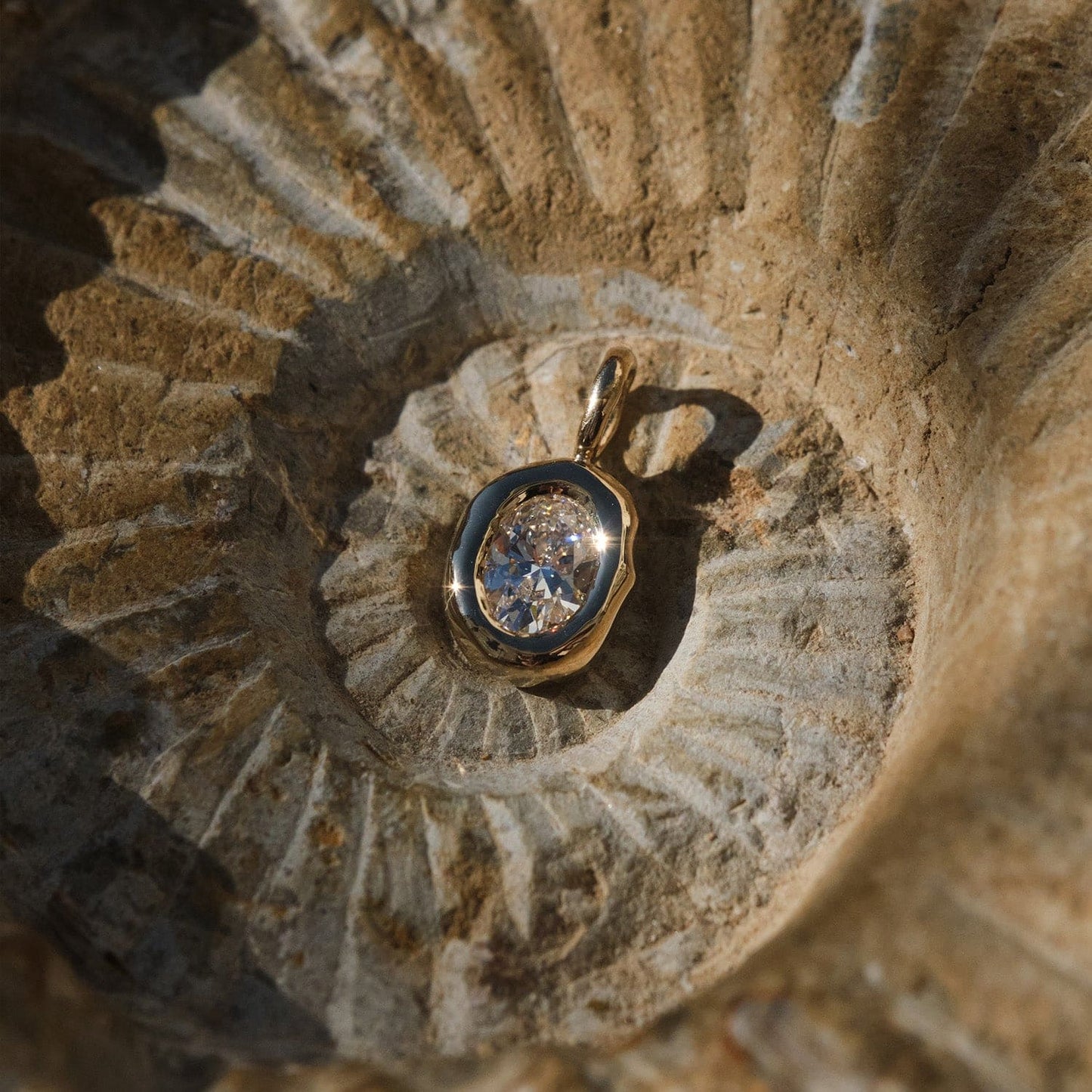 Diamond Molten Heirloom Pendant Necklace