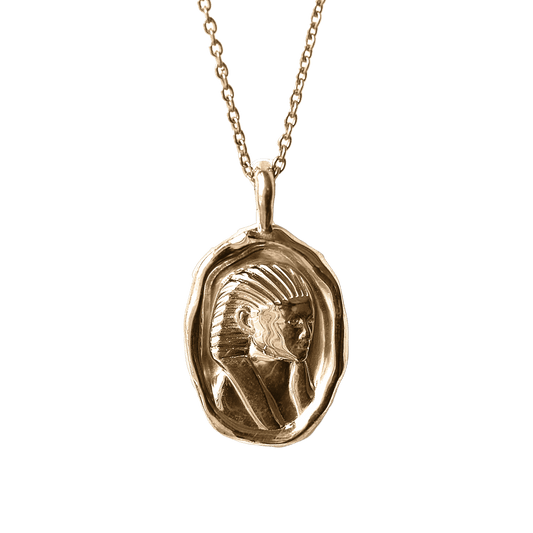 Molten Gold Pendant Necklace for Women 4