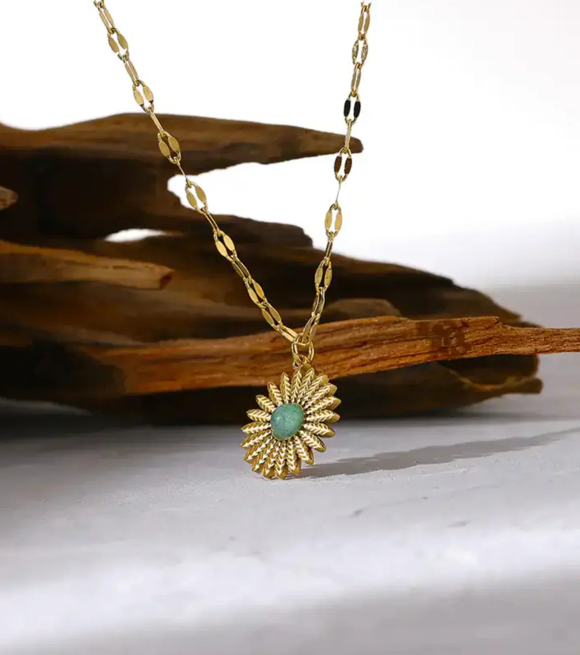 Floral Stone Pendant Necklace in Elegant Design