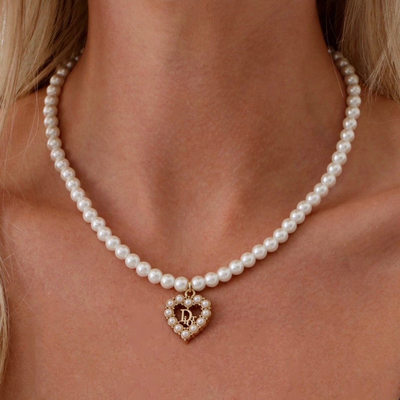 Amour Jadore Pearl Necklace