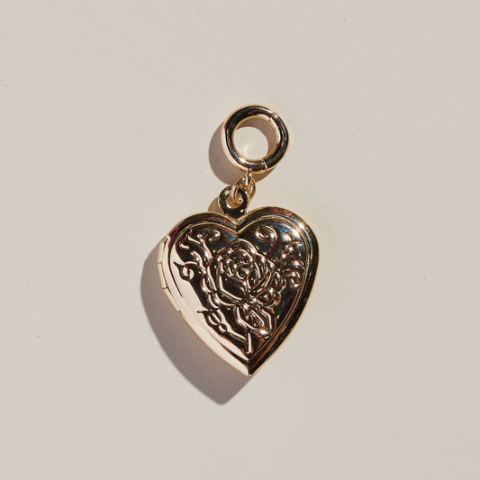 Medium Heart-Shaped Locket Jewelry in Silver