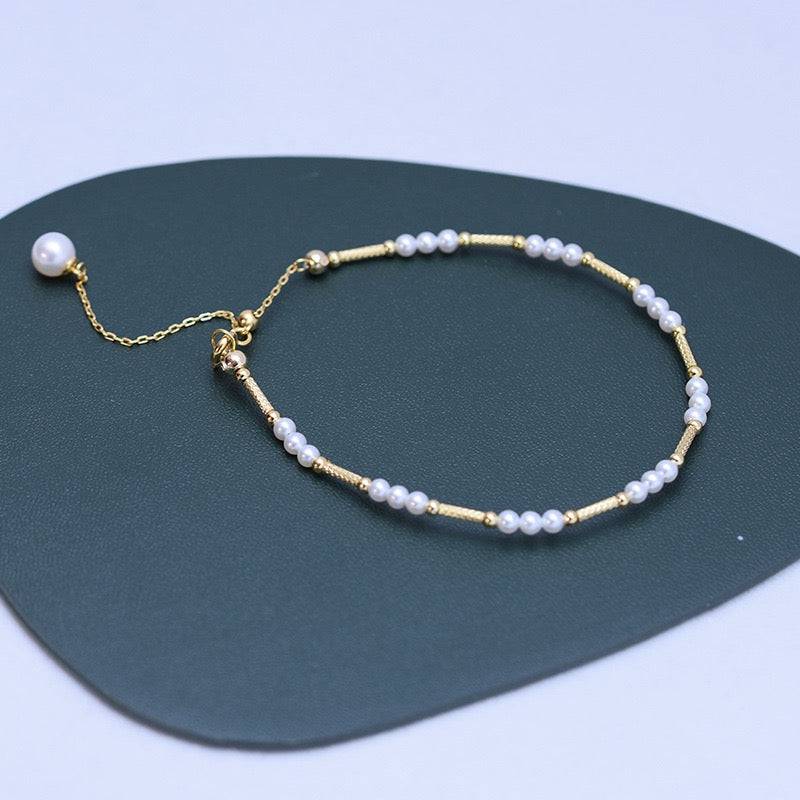 White Freshwater Pearl and Beaded Necklace Bracelet Set