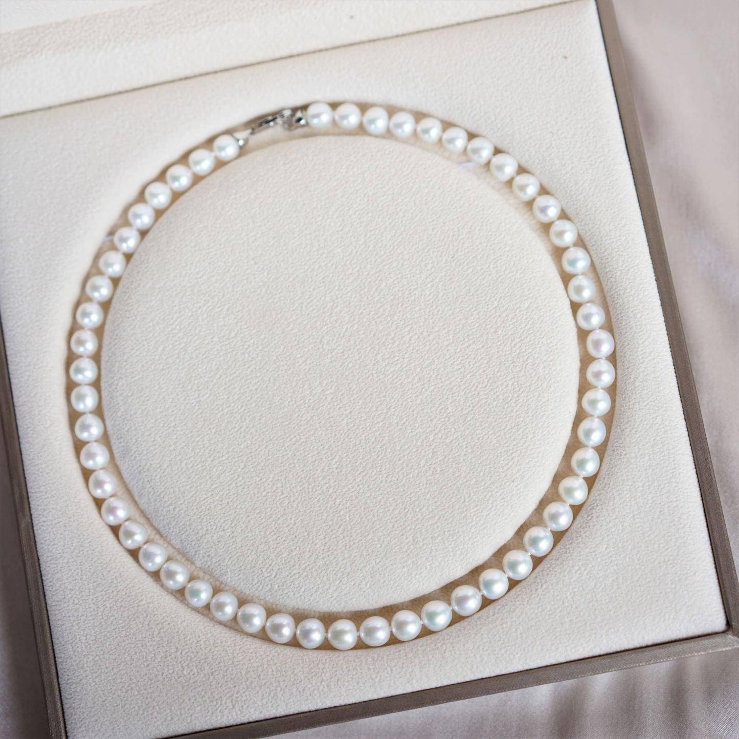 AAA White Akoya Pearl Necklace 8-9mm Size