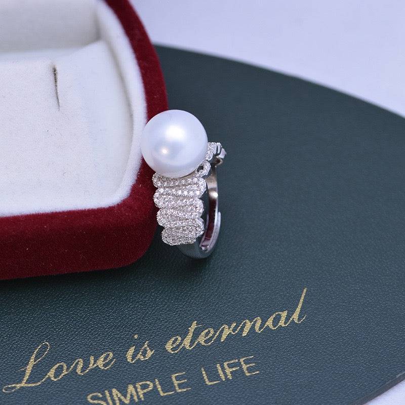 Wide Freshwater Pearl and CZ Ring in Silver